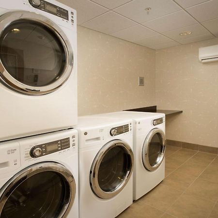 Hampton Inn & Suites Baltimore/Woodlawn Extérieur photo