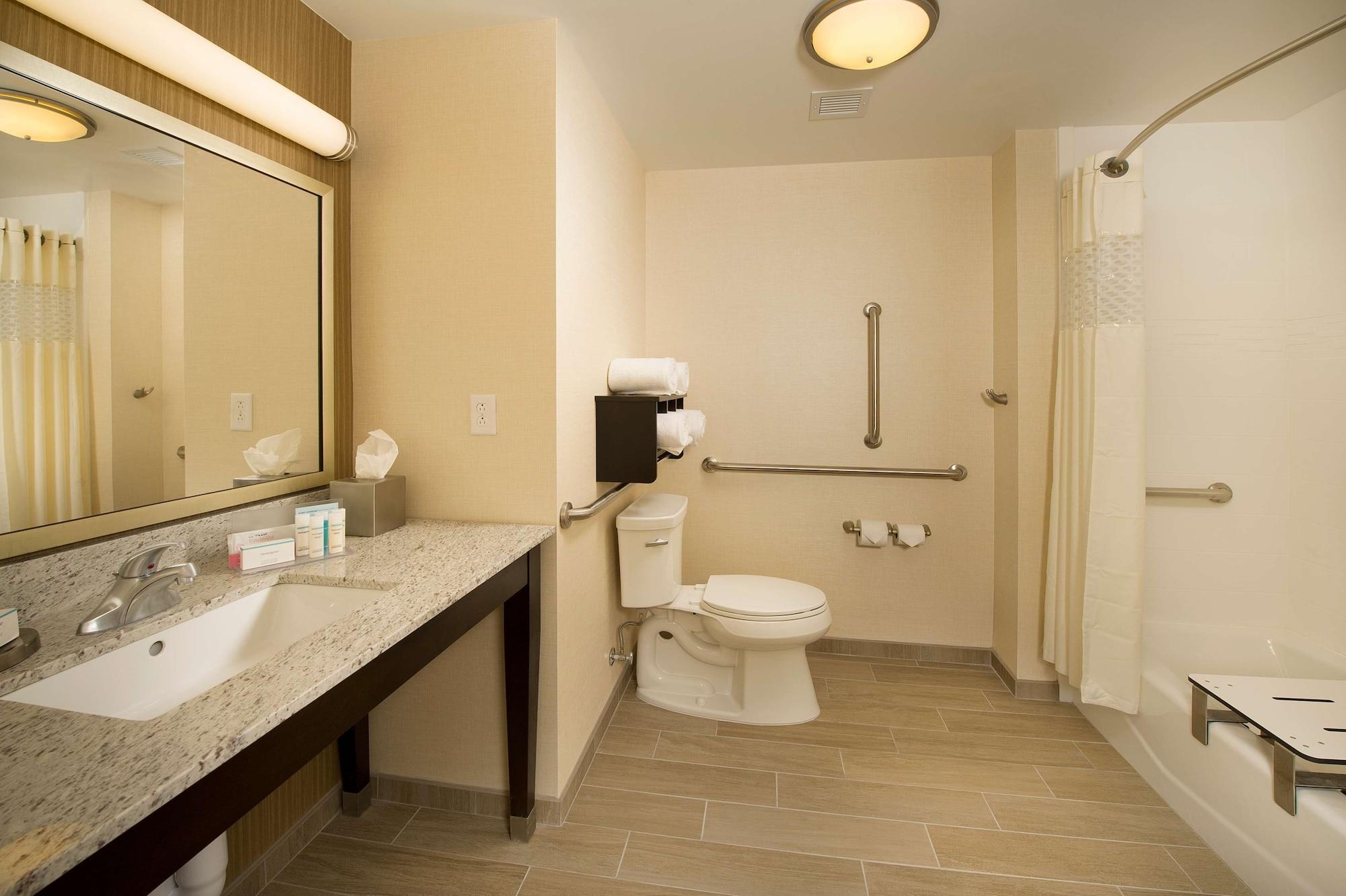 Hampton Inn & Suites Baltimore/Woodlawn Extérieur photo