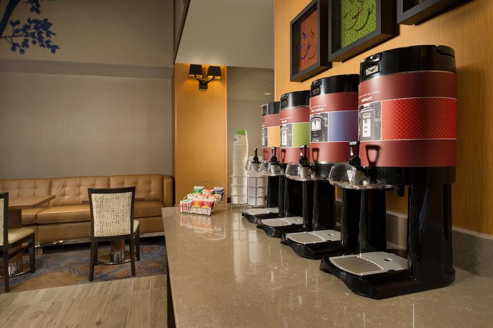 Hampton Inn & Suites Baltimore/Woodlawn Extérieur photo