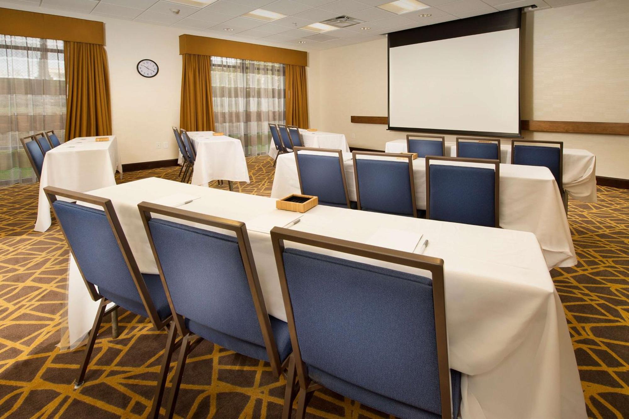 Hampton Inn & Suites Baltimore/Woodlawn Extérieur photo